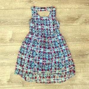 Pretty geometric print dress by BeBop 👗